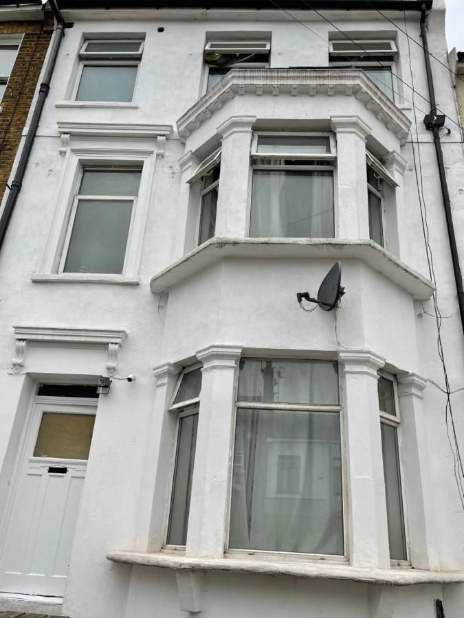 Elmdene Road - Large Room London Eksteriør billede