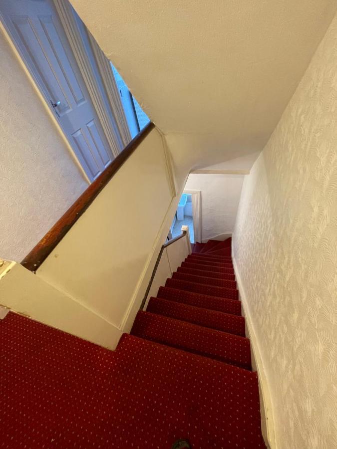 Elmdene Road - Large Room London Eksteriør billede