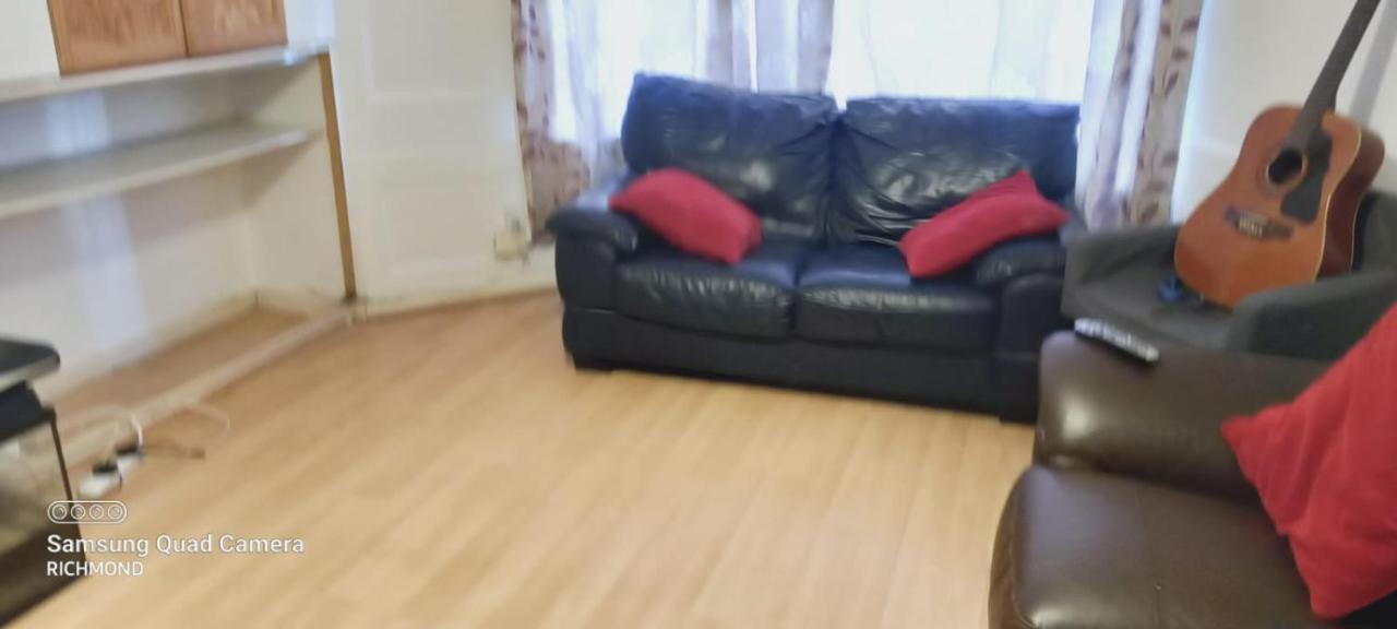 Elmdene Road - Large Room London Eksteriør billede